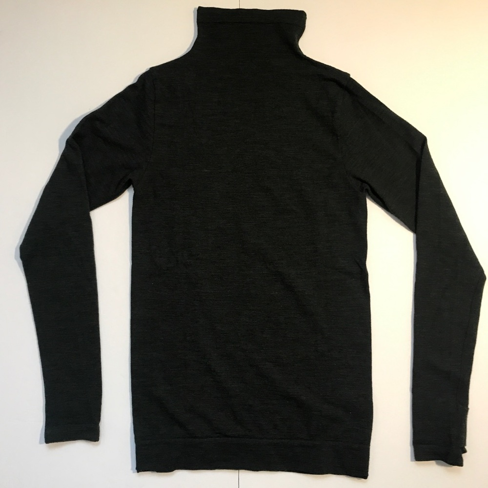 Athleta Turtle Neck Workout Top - image 2